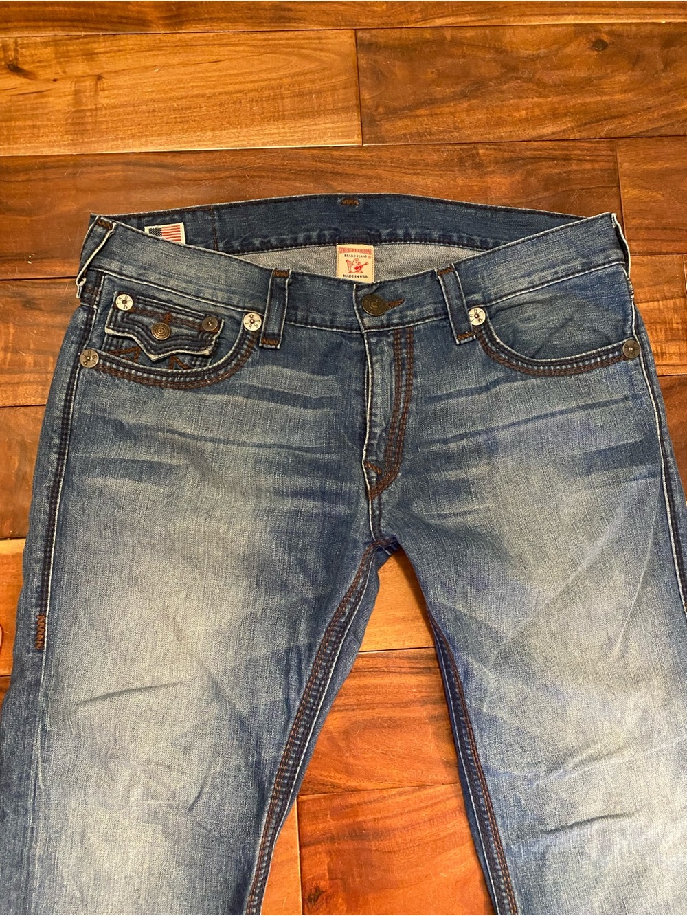 True Religion Men’s Light Blue Straight Jeans with Contrast Stitching